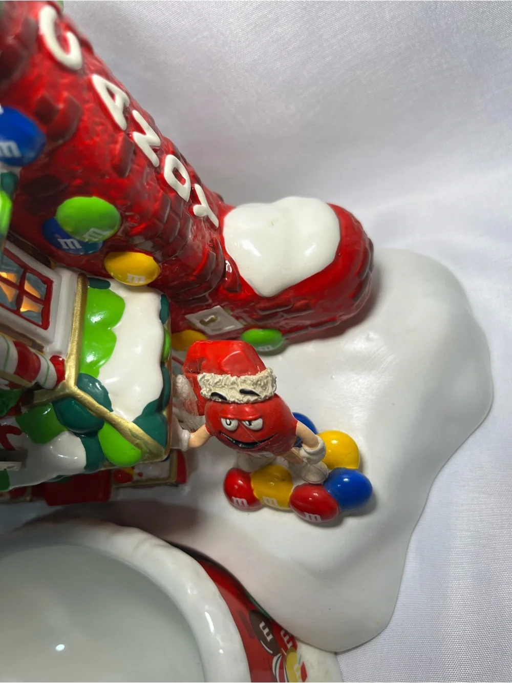 Department 56 M&M’s Christmas Candy Shoppe Lighted House & Candy Dish